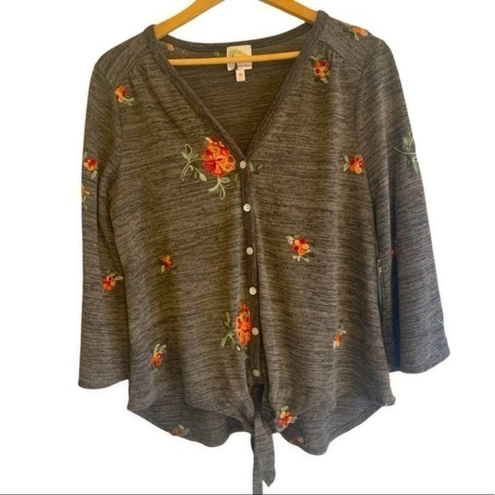 Fig and flower embroidered button up v-neck top